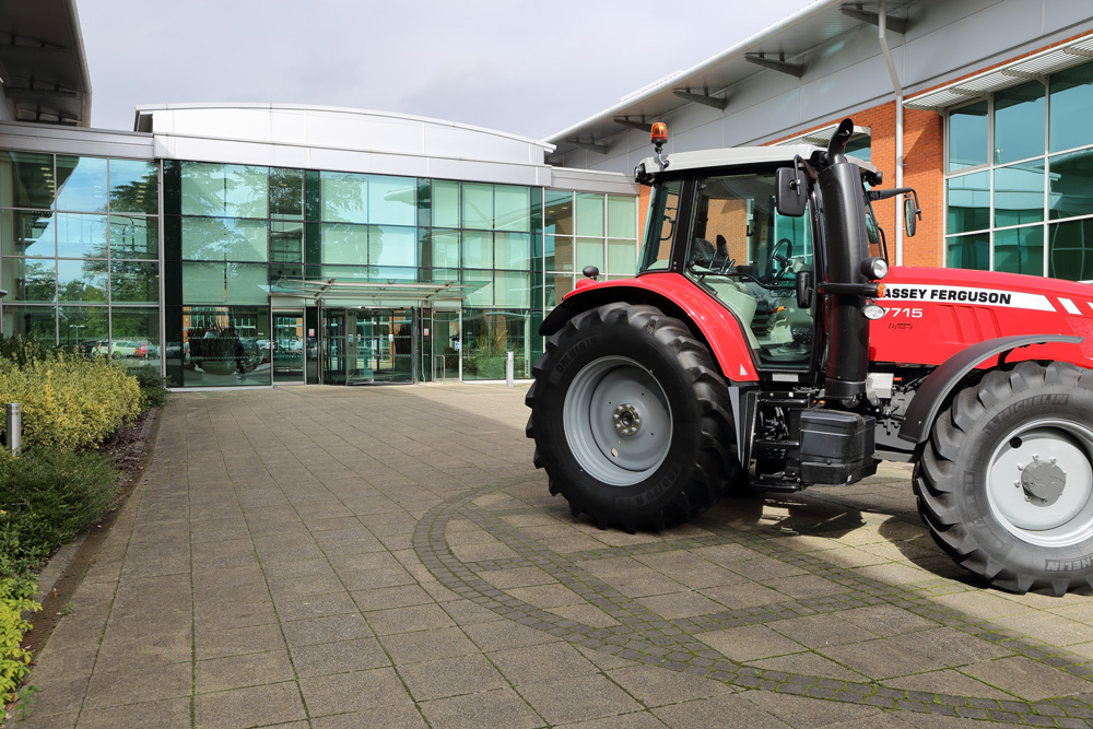 AGCO Exterior